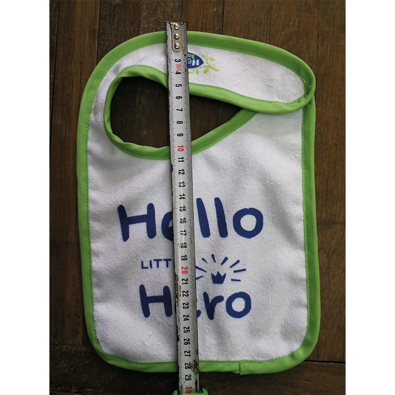 Bavoir imperméable personnalisé pour crèche ou cadeau de naissance