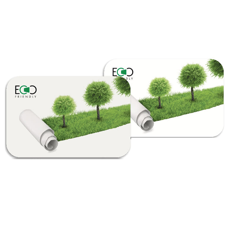 Carte en papier d'herbe recyclé